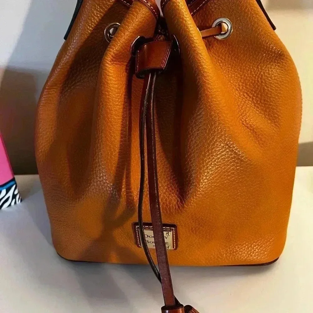D&B Drawstring Bag - Picture 3 of 9